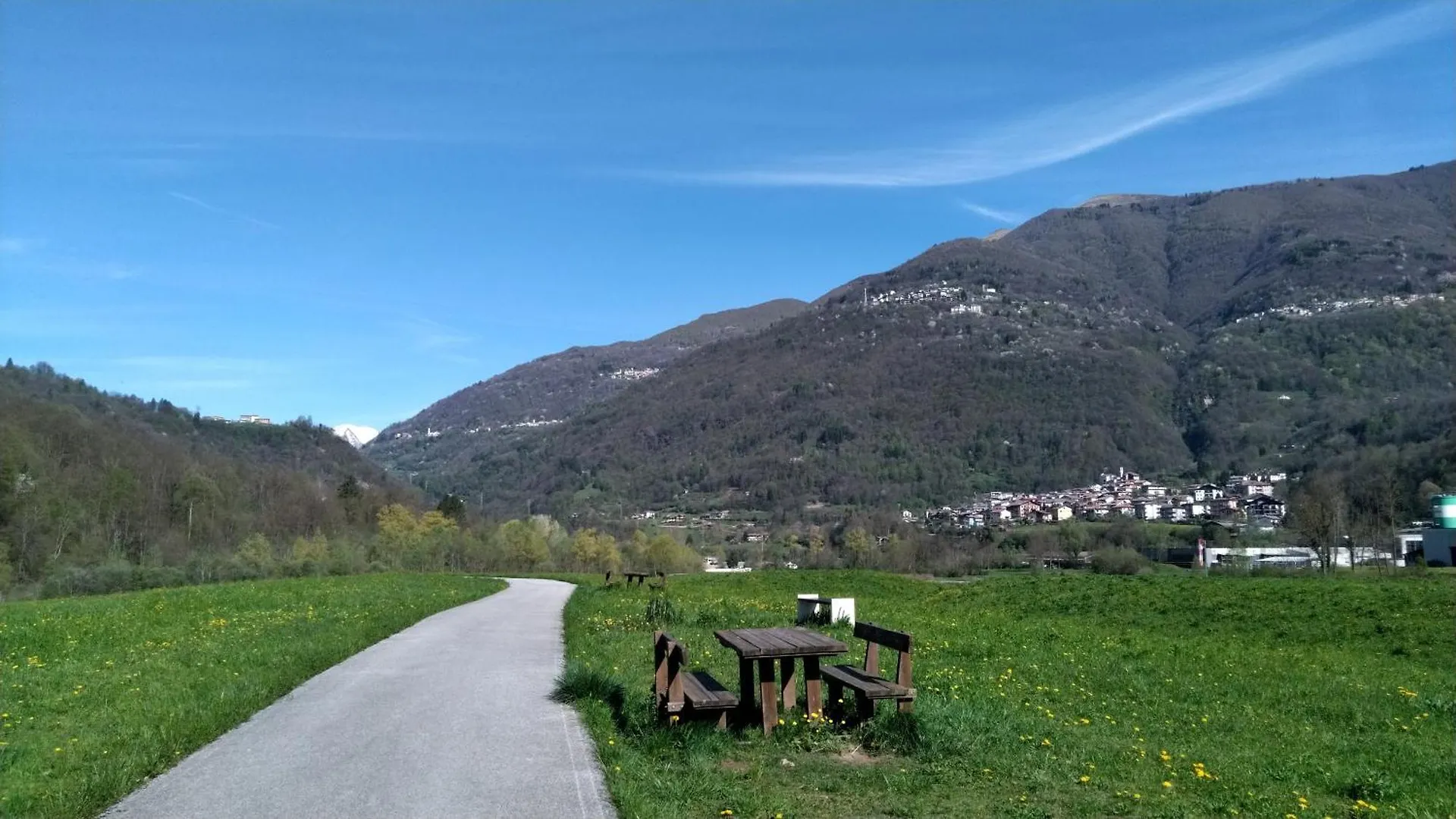 Appartamenti Valsassina Vista Montagna Cortenova Italy